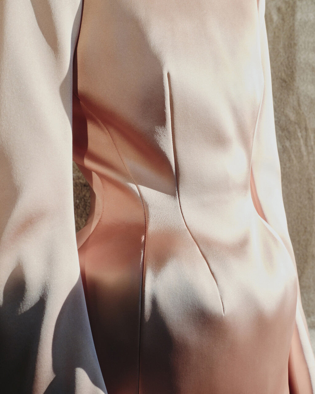 Mugler Spring-Summer 2026 - Duchesse Stretch - © credit : Valentino Barbieri, Alexandra Saby